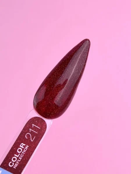 Gel polish reflection 211
