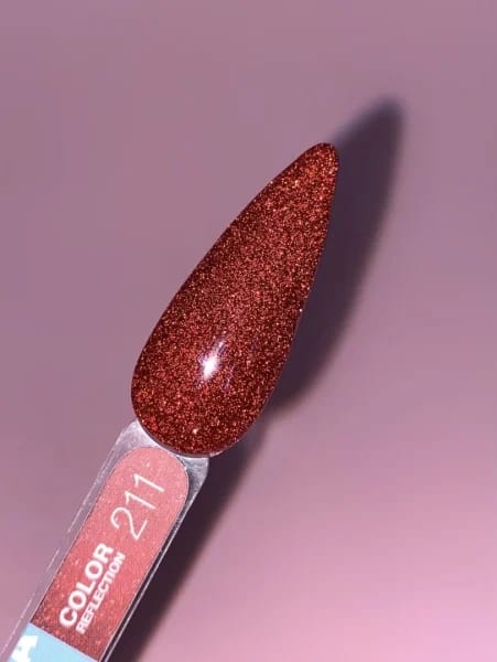 Gel polish reflection 211