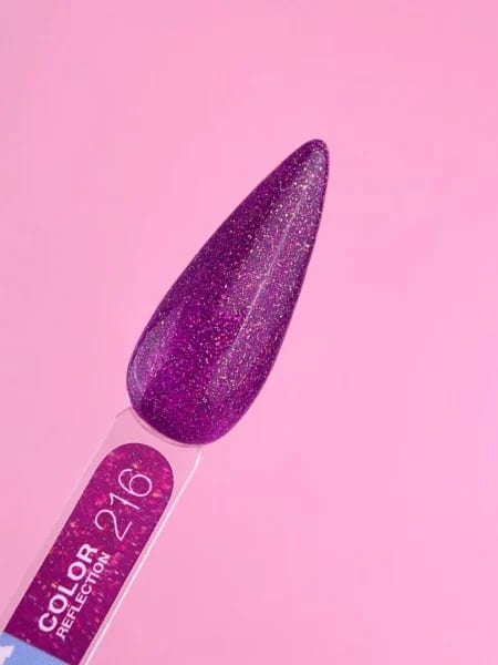 Gel polish reflection 216