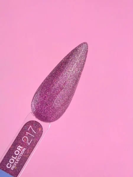 Gel polish reflection 217