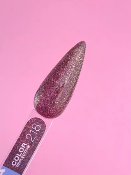 Gel polish reflection 218