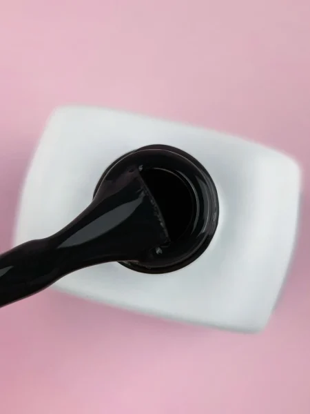 Gel polish 76